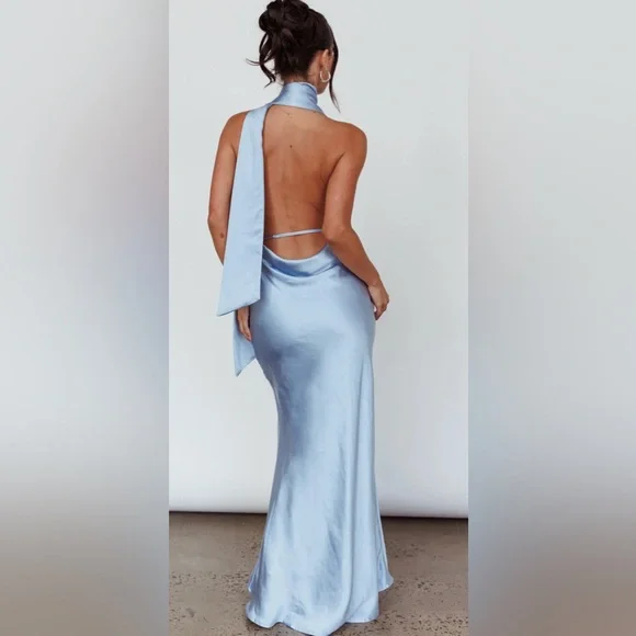 Selfie Leslie Italia Azure Halter Neck Maxi in Blue L - Picture 3 of 5